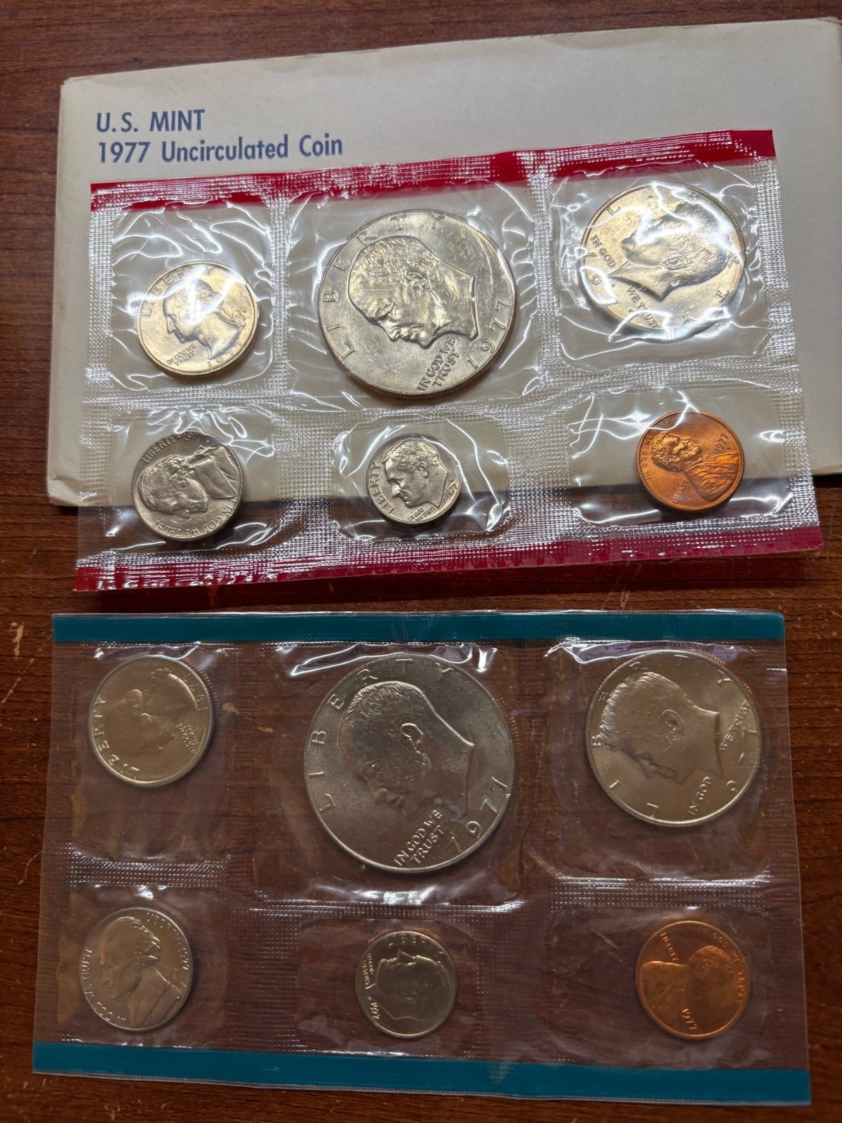 1977 US Mint Uncirculated Coin Set