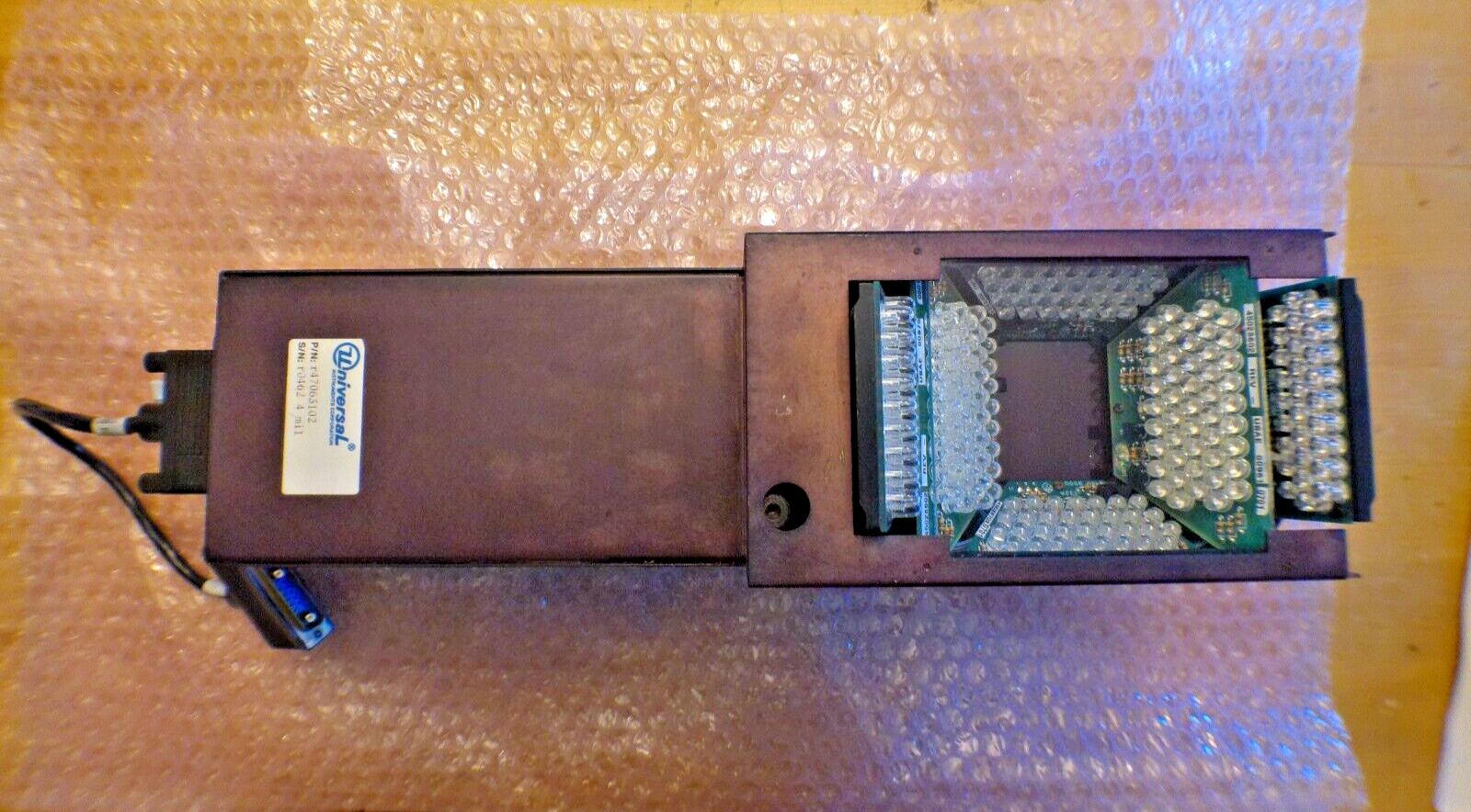 (2) UNIVERSAL INSTRUMENTS R47063102 4MIL CAMERAS