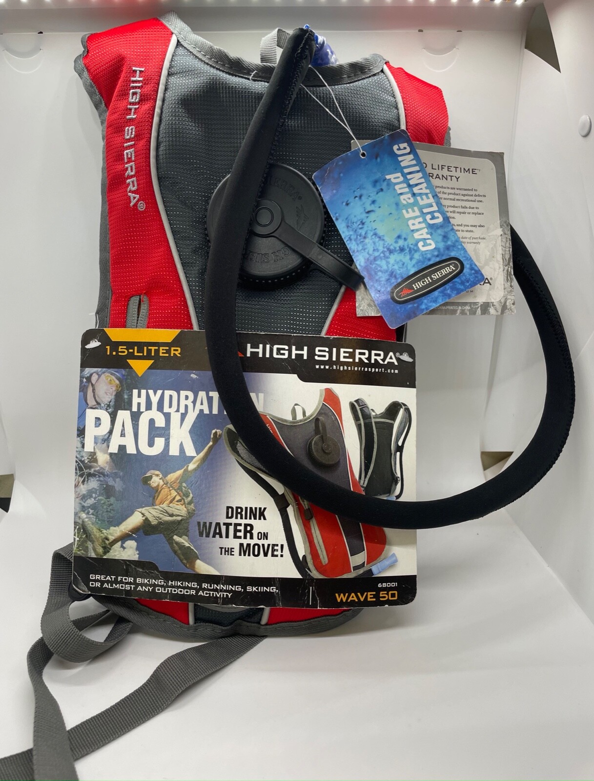 High Sierra Water Backpack HydraHike 1.5 Liter Hydration for Hiking  - Wave 50