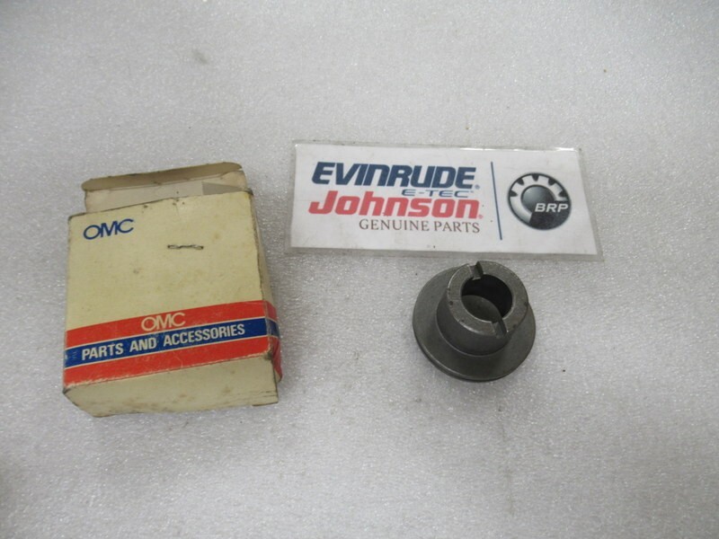 B2 OMC Evinrude Johnson 323247 0323247 Starter Spindle OEM New Factory Boat Part