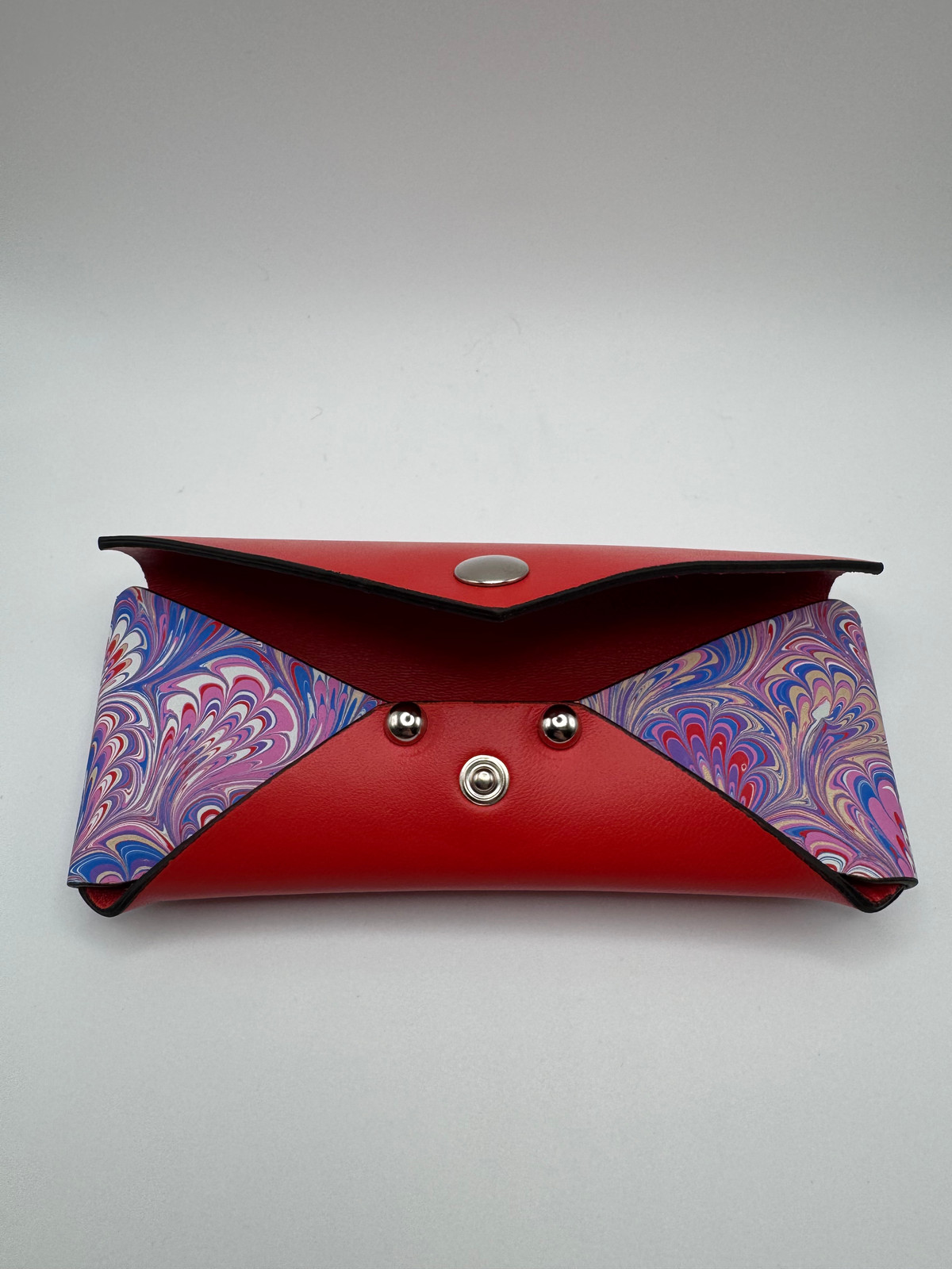 Handmade Leather and Marbled Painted Sunglasses Case - Red