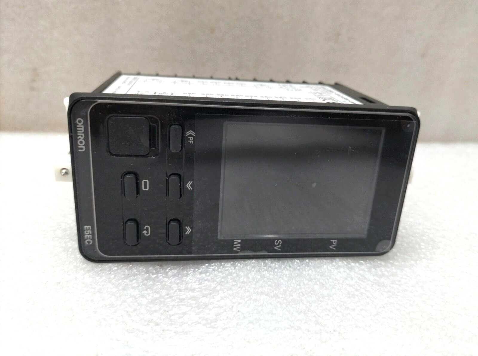 OMRON E5EC-RX2ASM-000 DIGITAL TEMPERATURE CONTROLLER