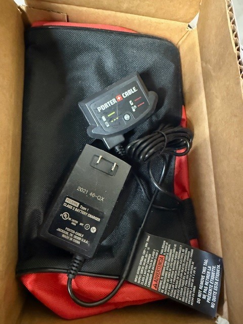 PORTER CABLE BUNDLE (BAG AND CHARGER ONLY )