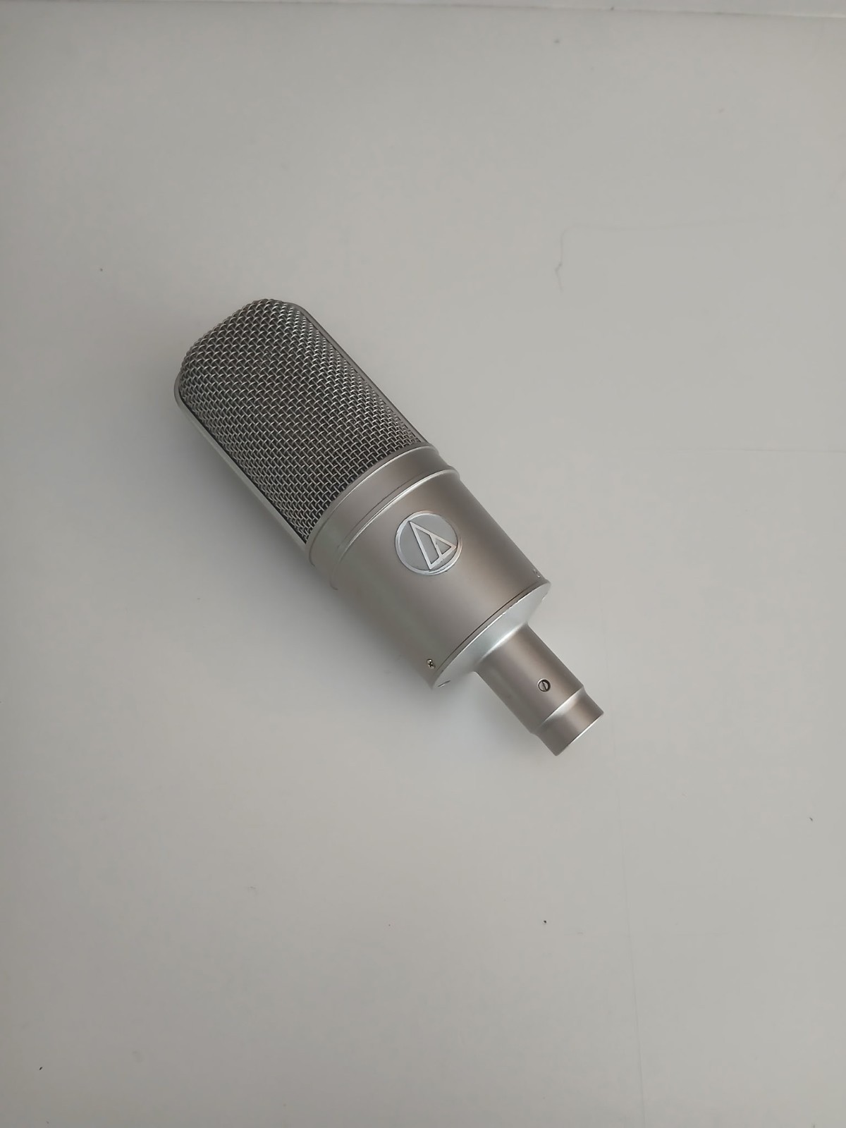 Audio-Technica AT4047/SV Cardioid Studio Condenser Microphone - NO shockmount