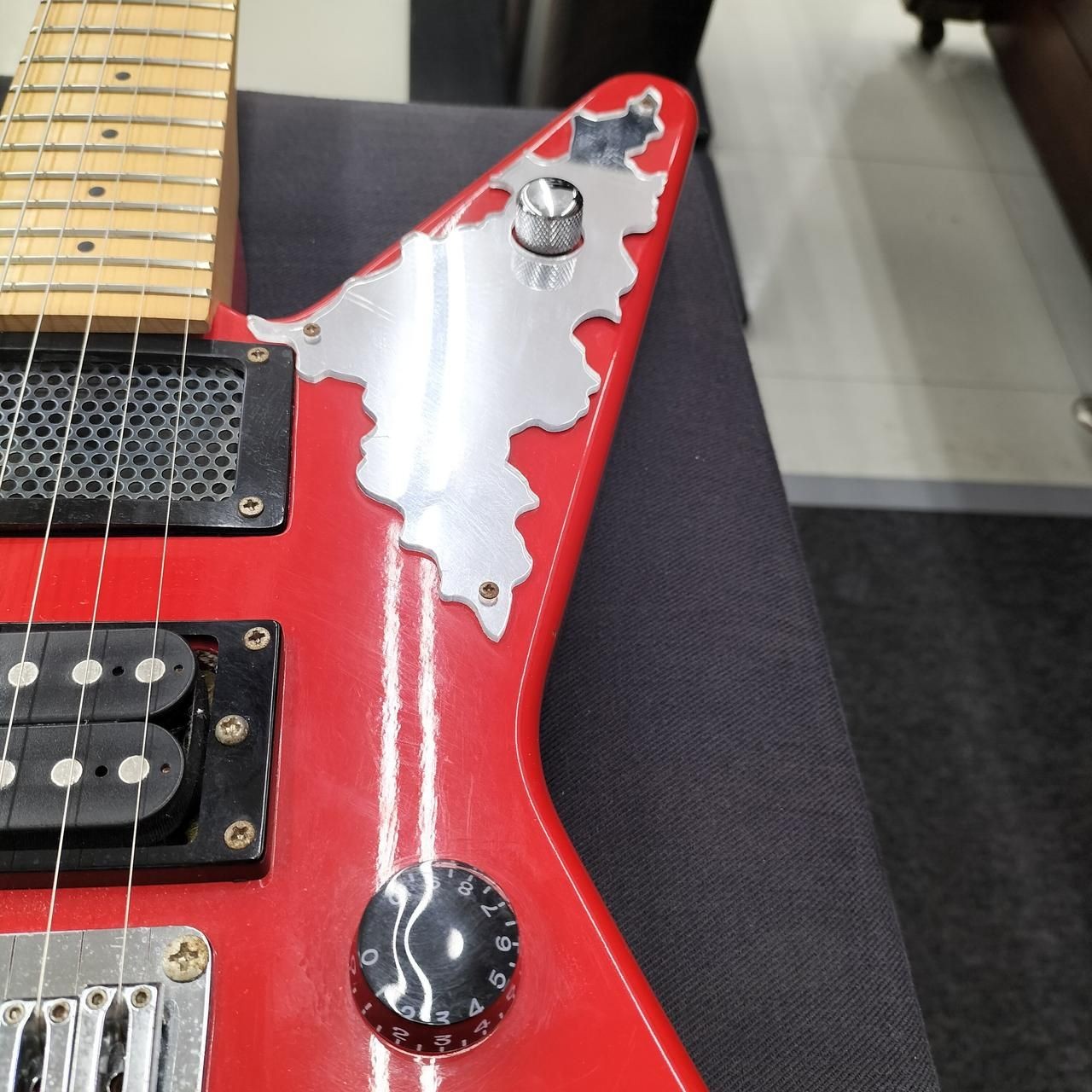 EDWARDS Electric Guitar E-rs-32m Used