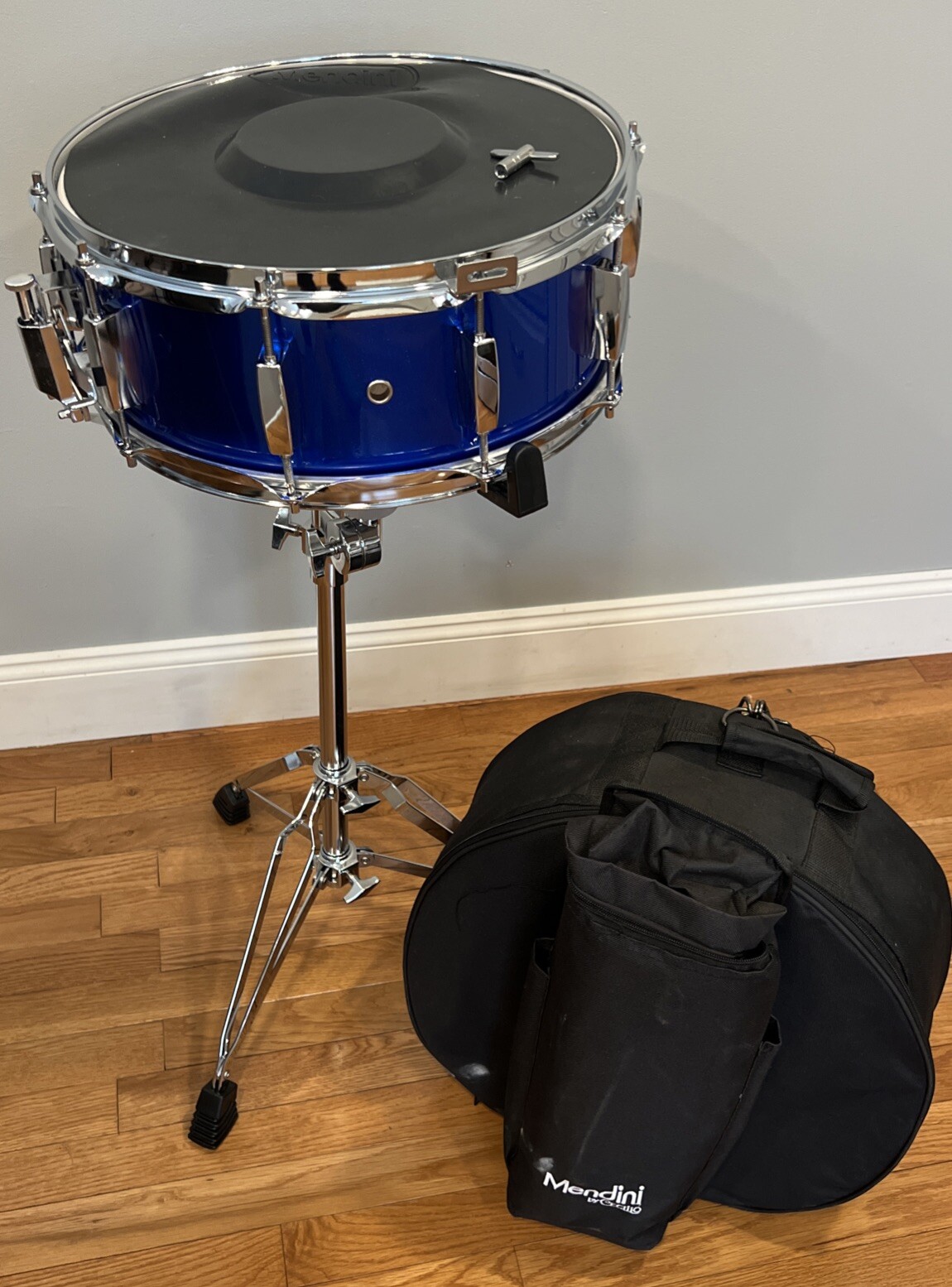Mendini Cecilio Snare Drum W/ Stand Travel Case & Ludwig Billy Gladstone Pad Lot