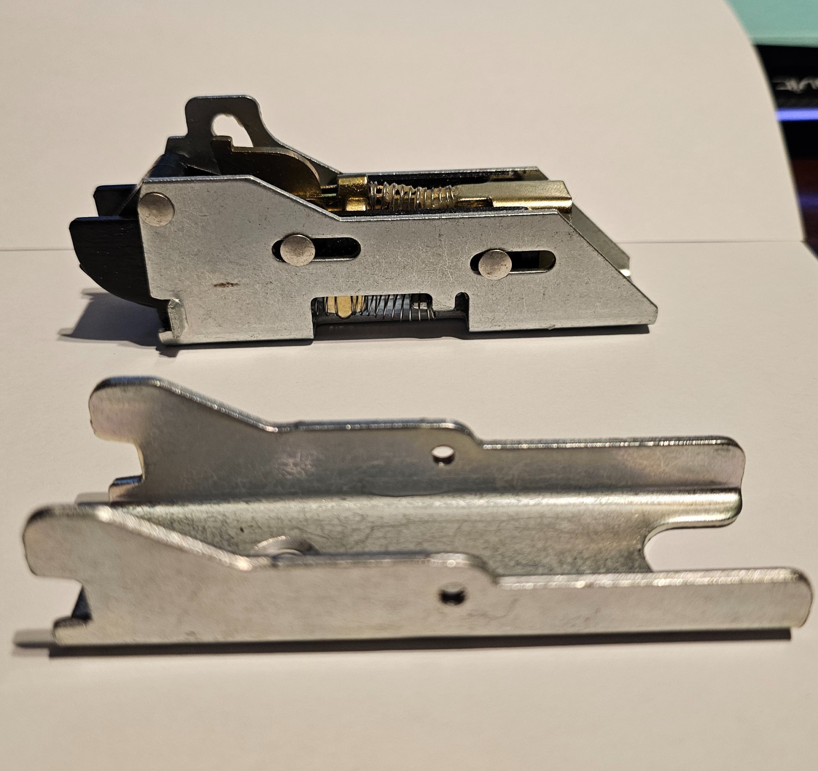 Von Duprin 9927 Bottom Latch 050090 US32D