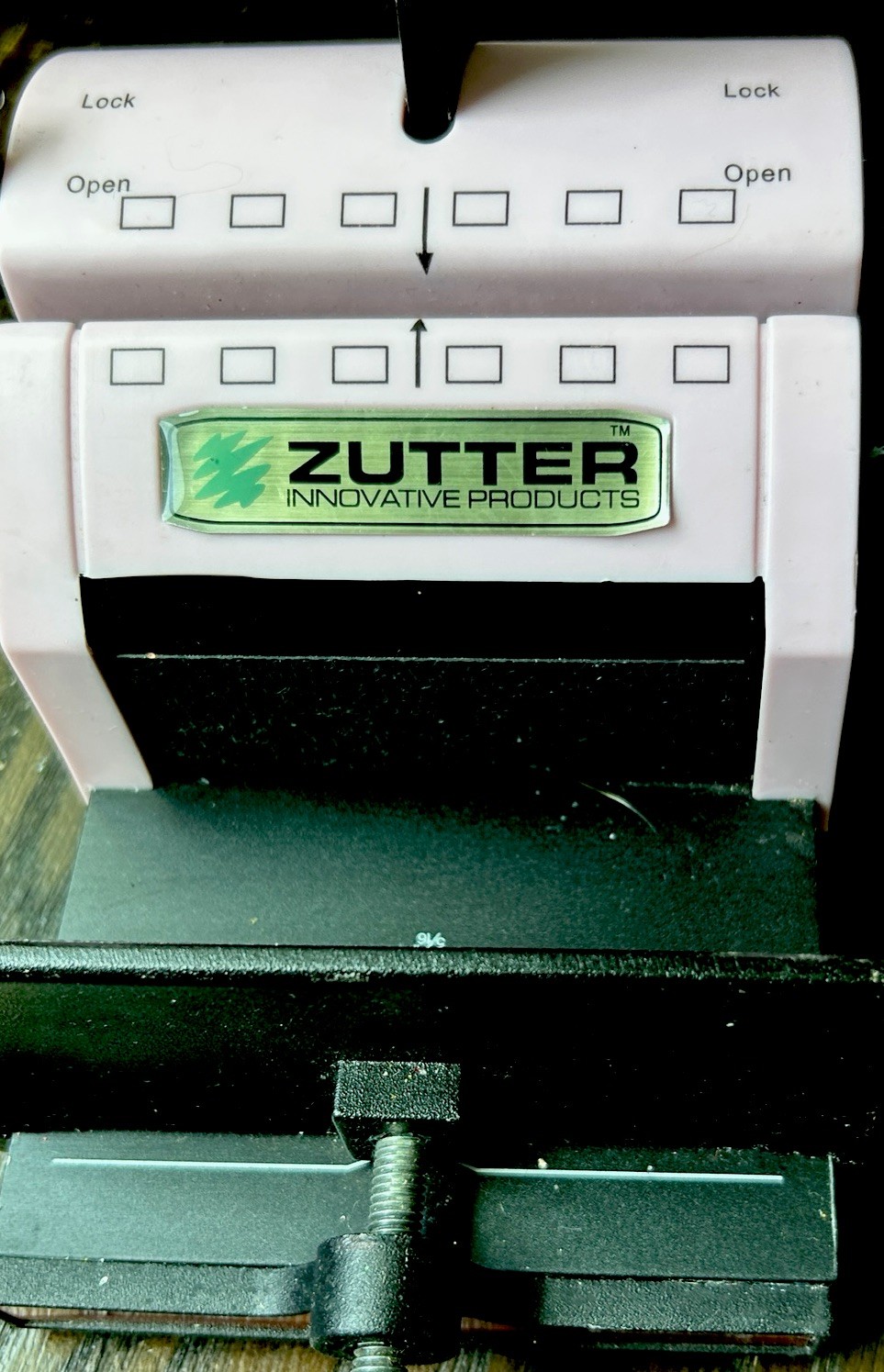 Zutter Bind It All V2.0 Pink Scrapbooking Spiral Binding Machine Used