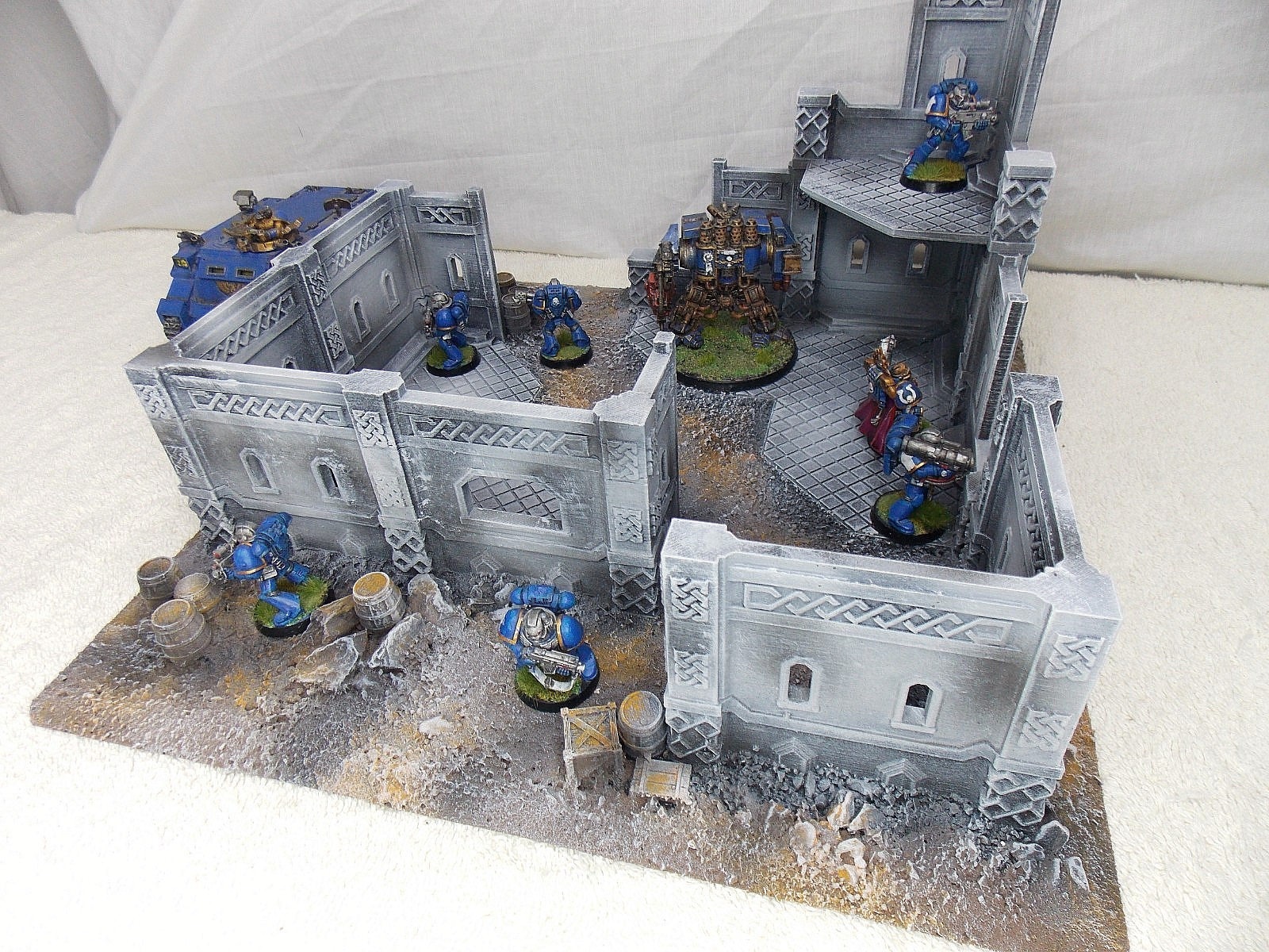 WARGAMING TERRAIN PAINTED BUILDING