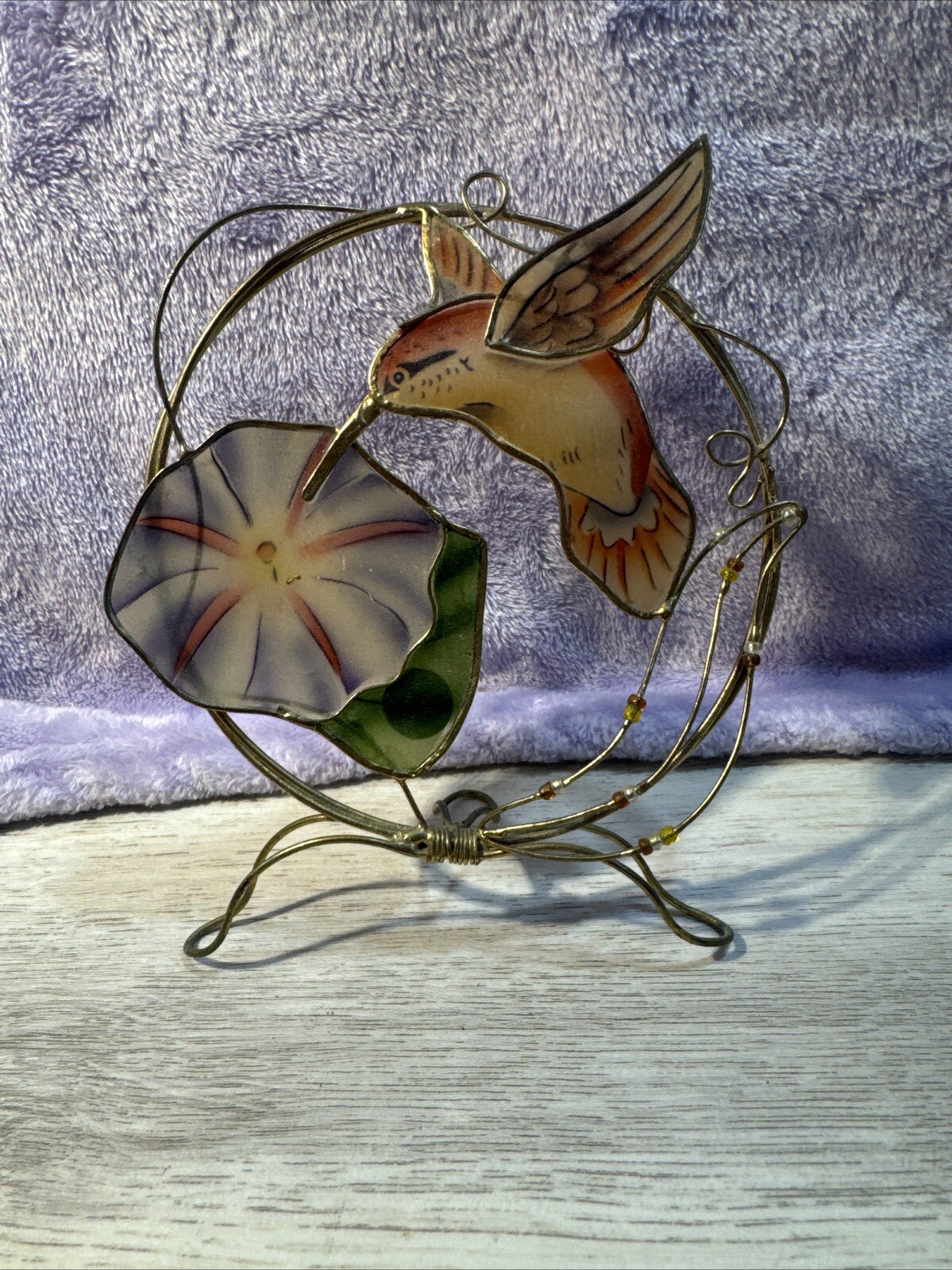 Vtg Capiz Shell Wire Suncatcher Hummingbird/Flower 5” self-standing Philippines