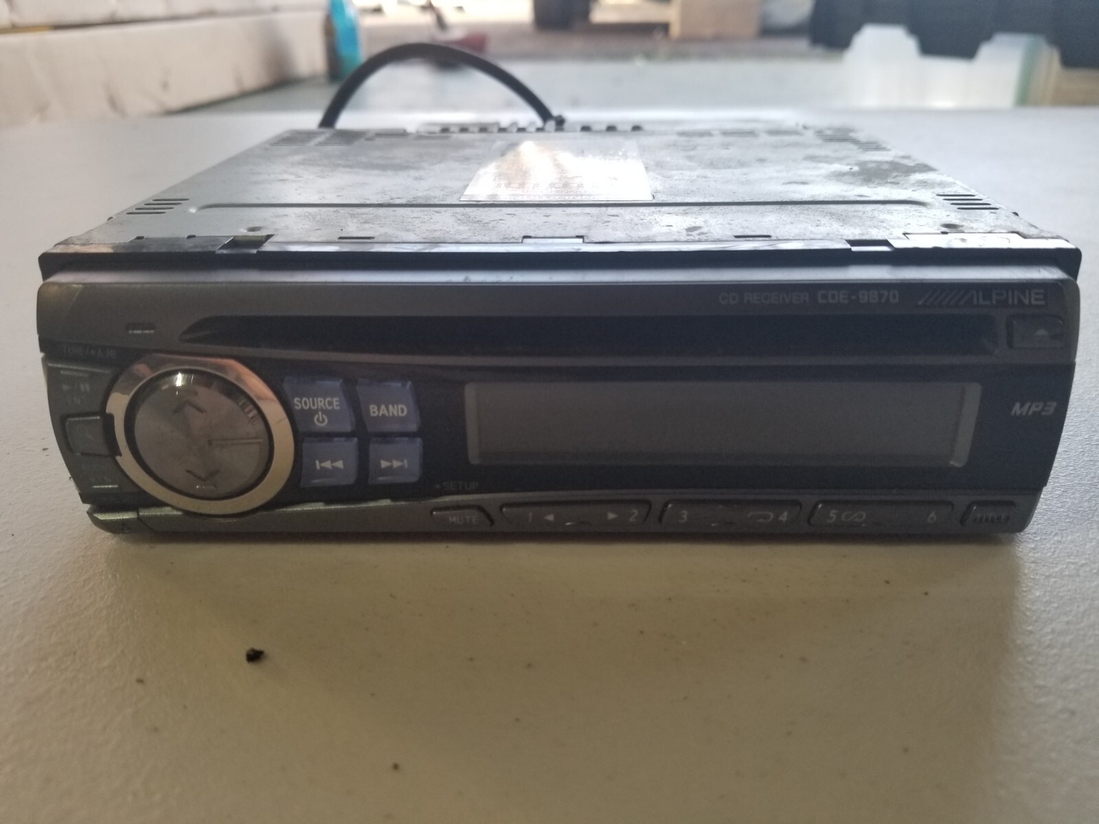 Alpine CDE-9870 CD Receiver/ MP3/ FM Tuner (Single Din)