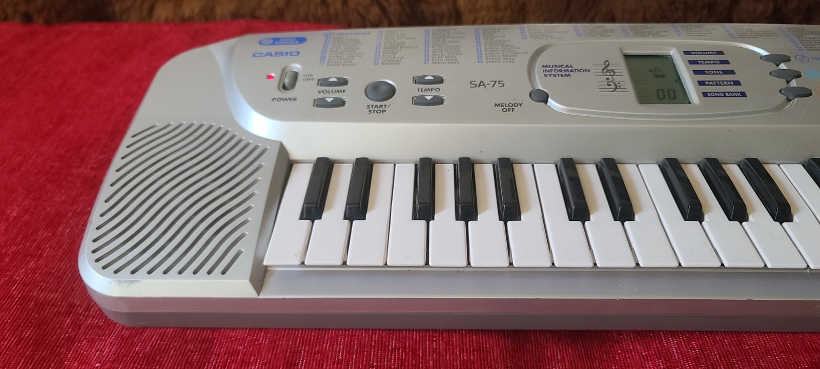 Casio SA-75 Electronic Keyboard