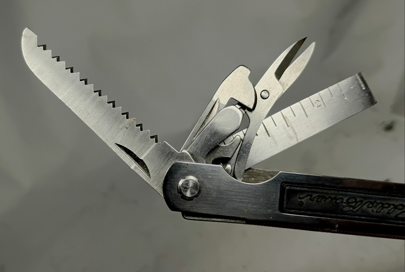 Eddie Bauer Multi-Tool - Stainless - Lock Lever - Very Good Condition