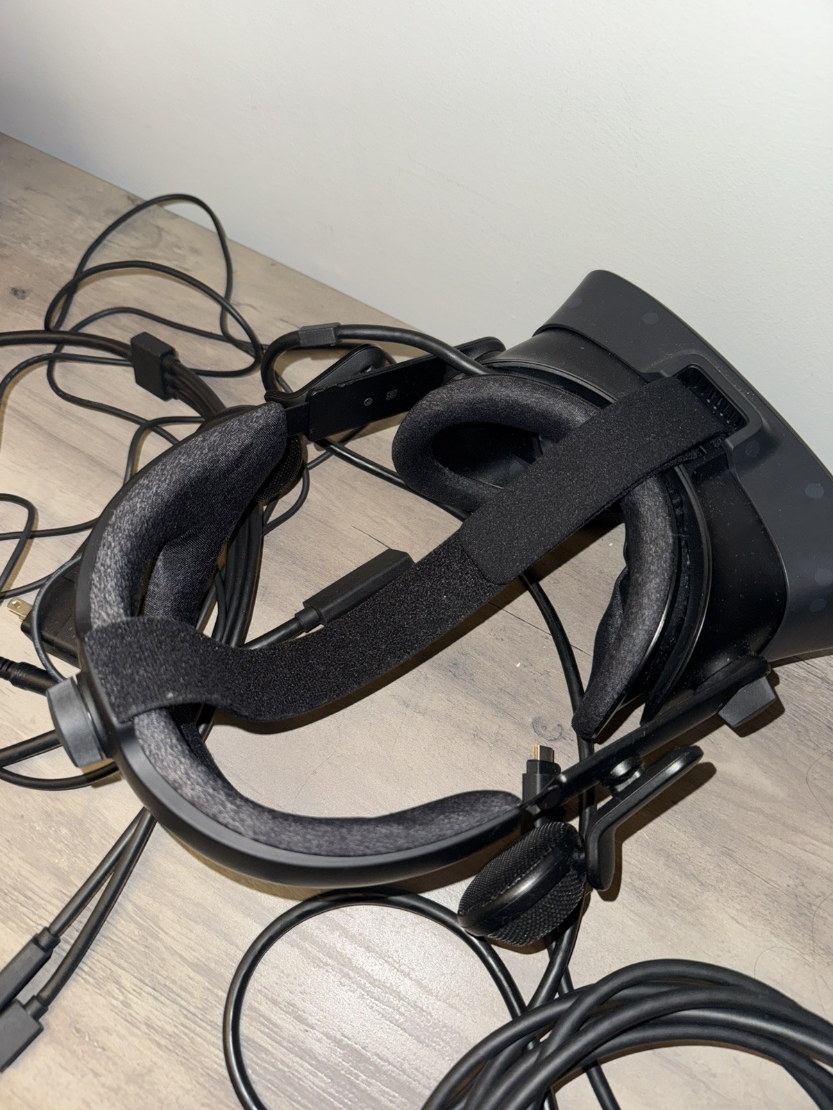 VALVE INDEX VR Headset + ALL Cables –Tested