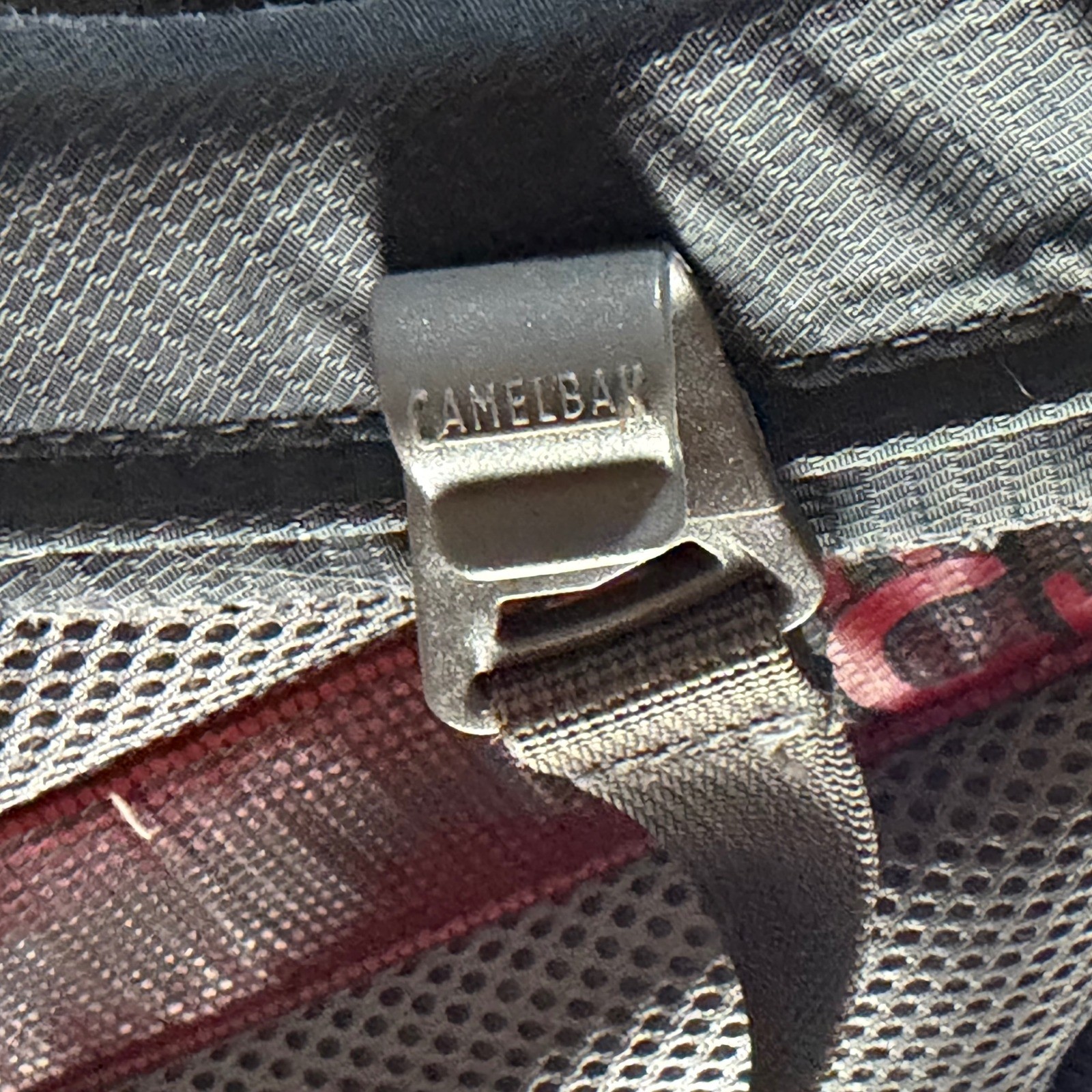 CamelBak Cloud Walker 18 Hydration Backpack Gray/Red Hiking Daypack 18L Pack Bag