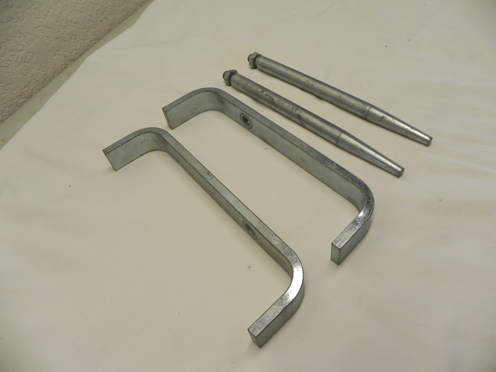 K-Line Industries KL1004 | Cylinder Head Holders