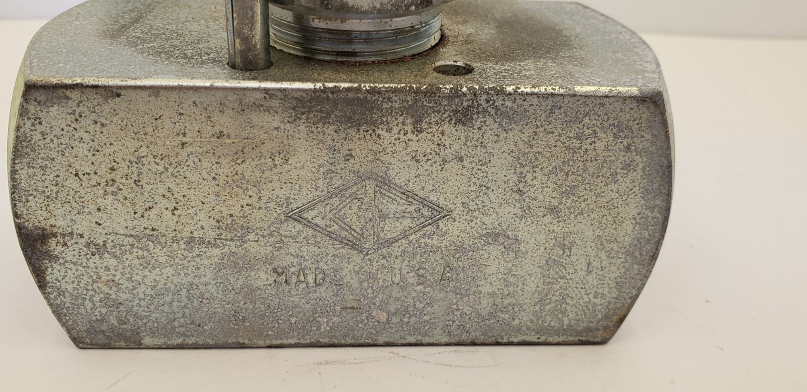 KF INDUSTRIES 00013-10 NEEDLE VALVE, 1" NPT, 6000 PSI @ 200°F, STEEL, NIB