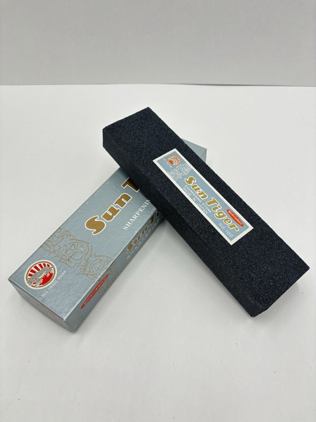 SUN TIGER Japanese Knife Sharpening Stone No. 100 - Matsunaga Stone Company