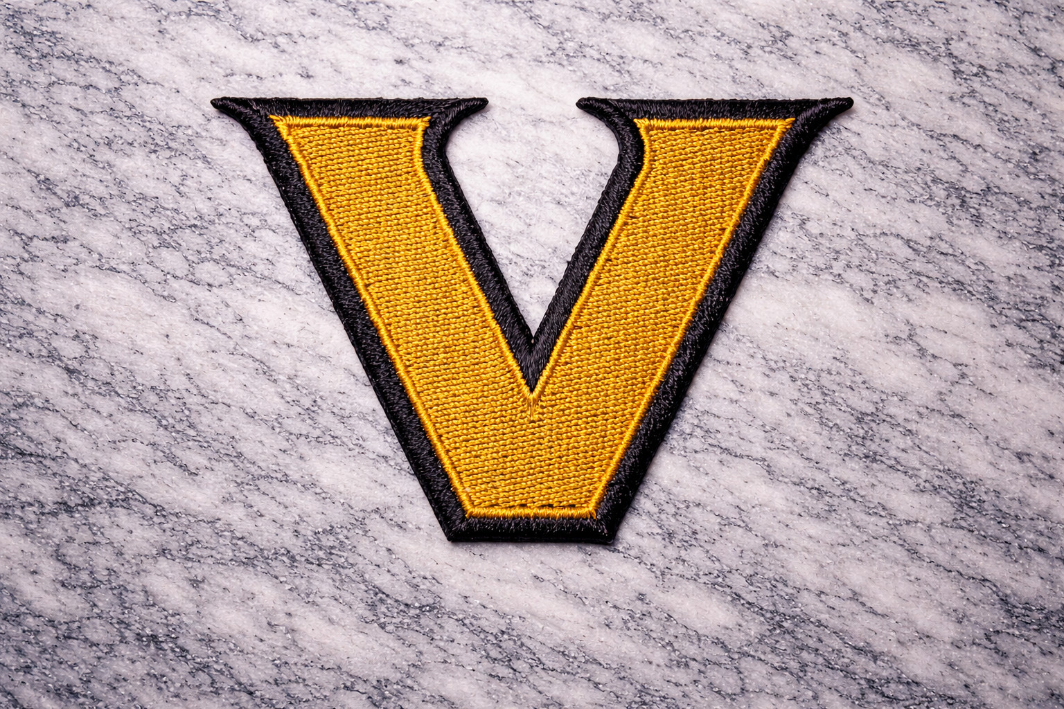 VANDERBILT COMMODORES LOGO  NCAA Embroidered Iron On Patch FREE SHIP & TRACKING