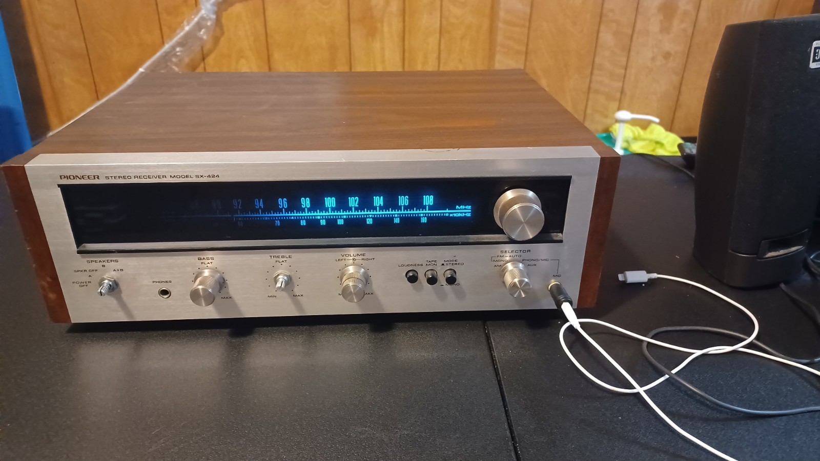 Vintage Pioneer SX-424 Stereo Receiver Tested & Working