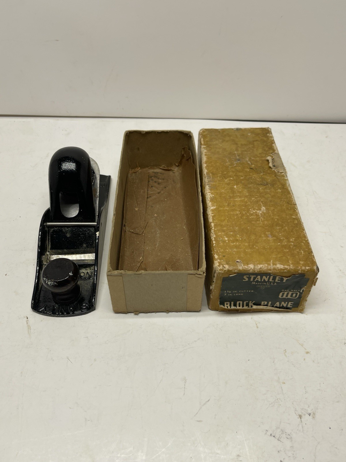 LITTLE USED STANLEY No. 110 BLOCK PLANE in ORIGINAL BOX-VINTAGE HAND TOOL