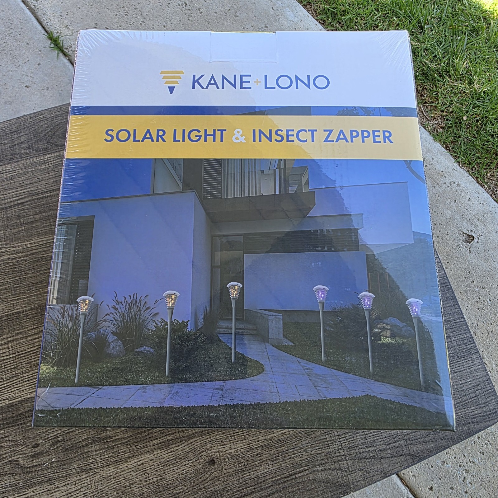 Kane Lono Solar Light & Insect Mosquito Zapper Outdoor Lights LED - New Sealed
