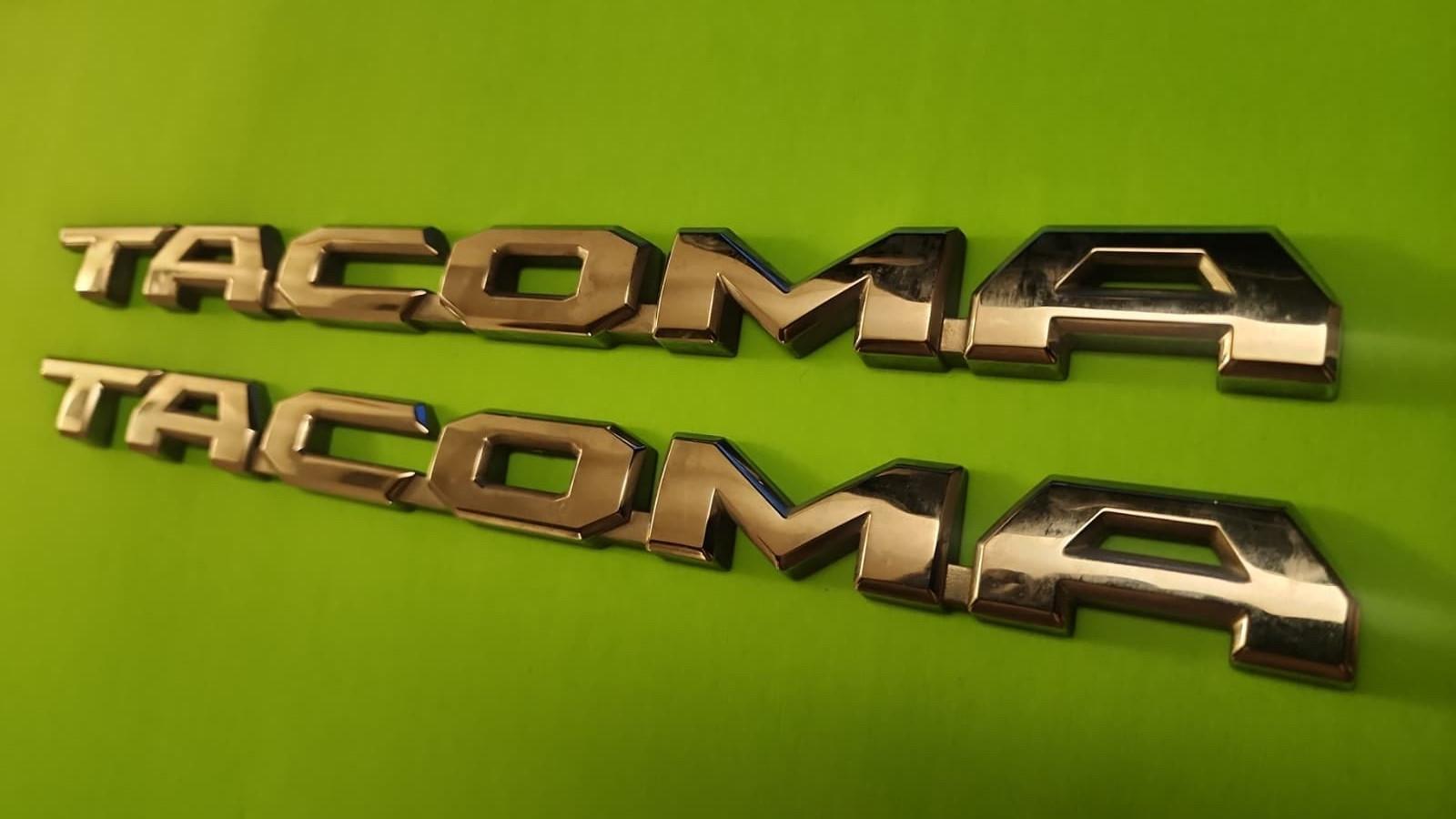 16 20 23 TOYOTA TACOMA FRONT DOOR CHROME SET 75427 04010