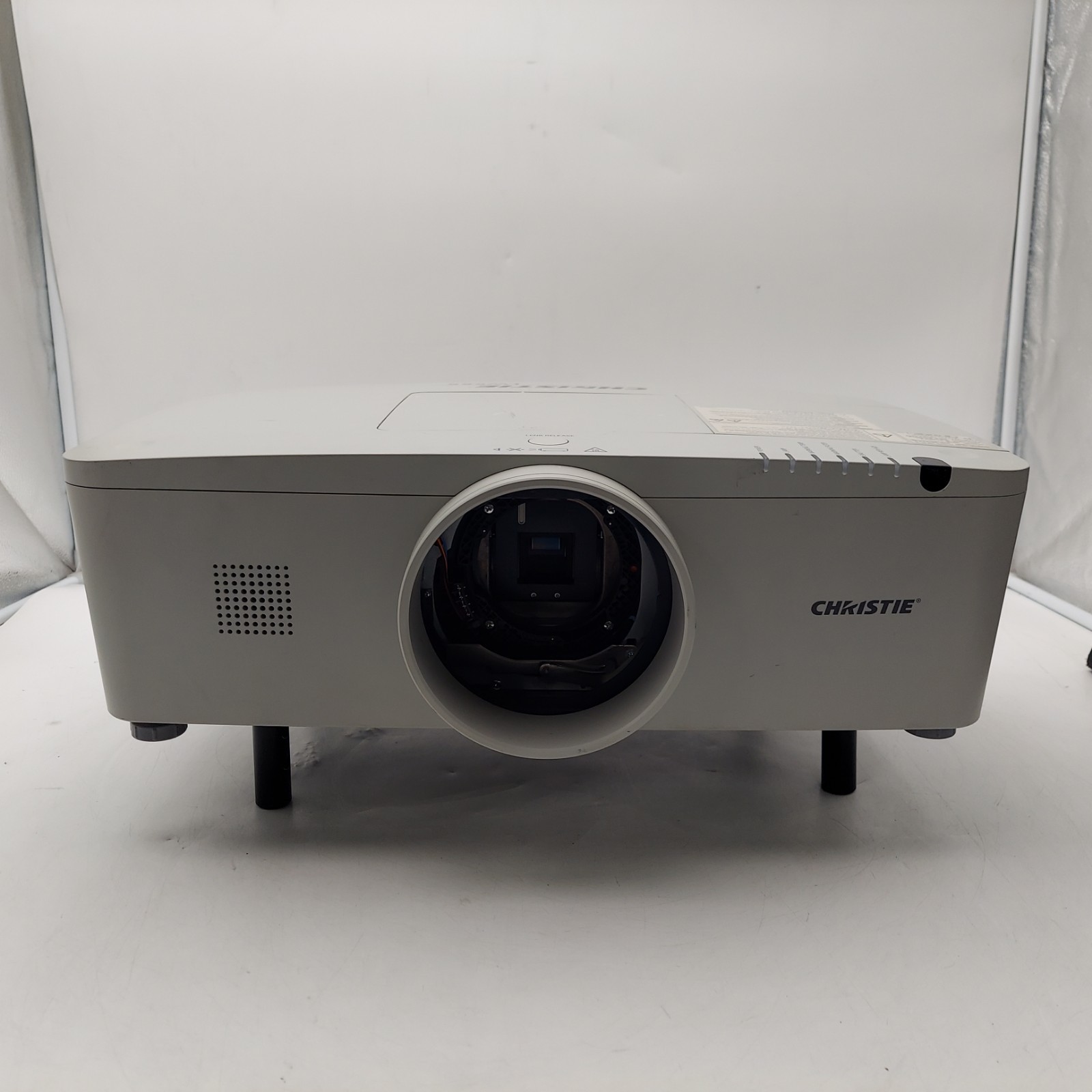 Christie LW555 3LCD Projector