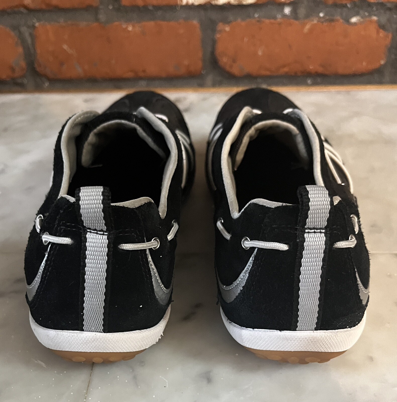 LOGO ! Men’s Casual Fitness Running Yoga Shoes - Size 10 Medium - Excellent Cond