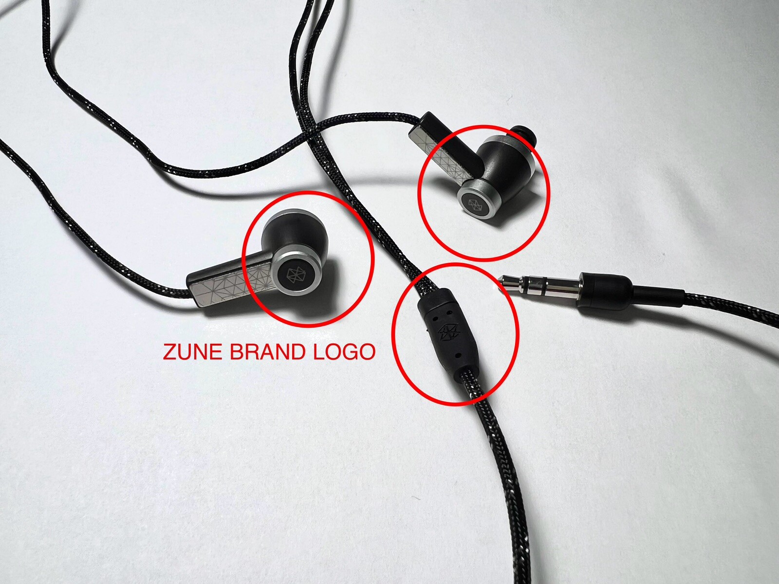 MICROSOFT ZUNE PREMIUM HEADPHONE V-2 JDA-00001 (LARGE EARTIPS )