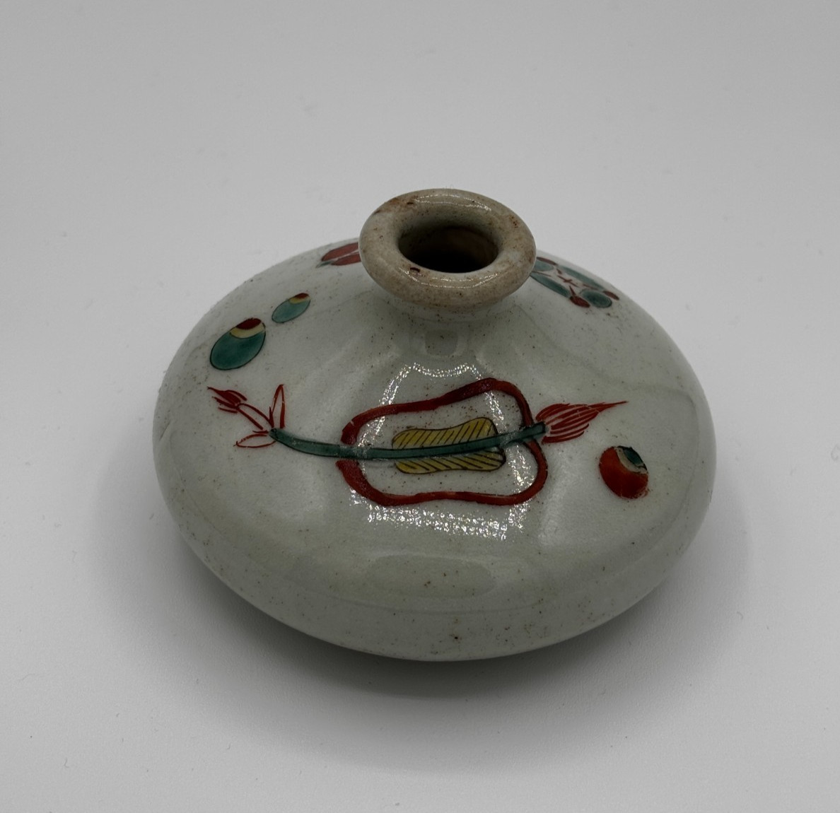 Antique Imari Polychrome Oil Jar, Gunbai Fan and Jewel Design, Edo Period