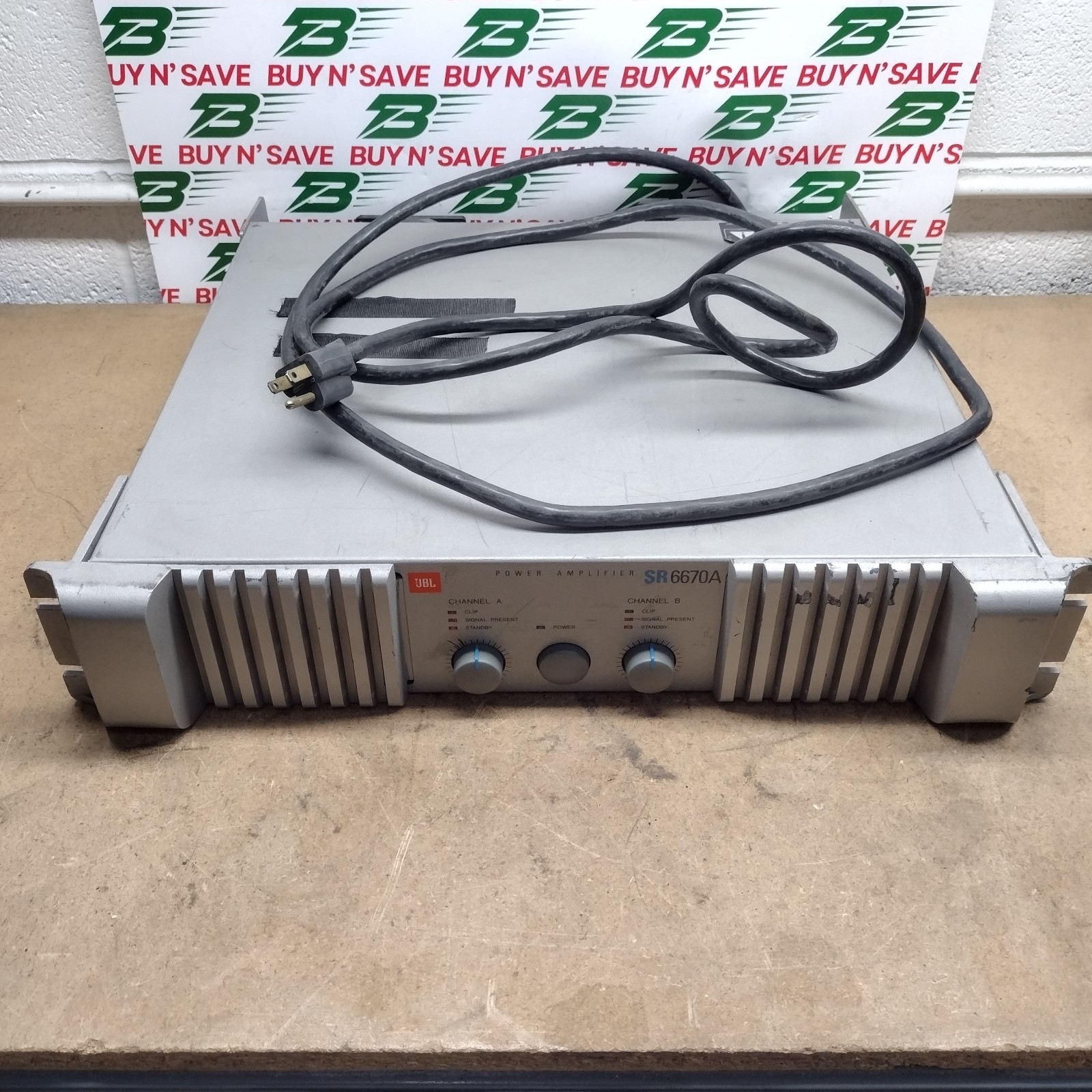 JBL Power Amplifier SR 6670A - Powers On - Rack Mountable - USED