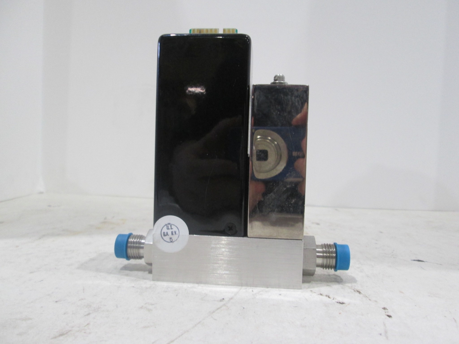 Unit, UFC-1501A, Range 5 SCCM, Gas N2F2, Used