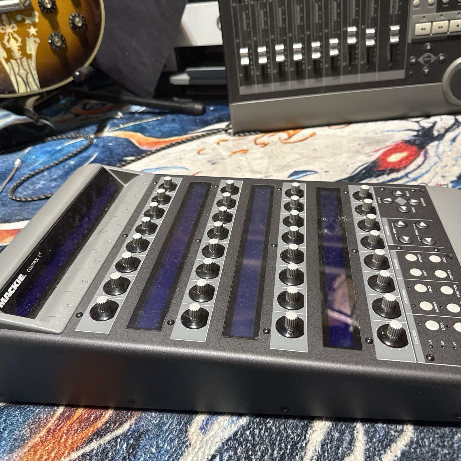 MACKIE Control C4 Logic Pro Controller Midi