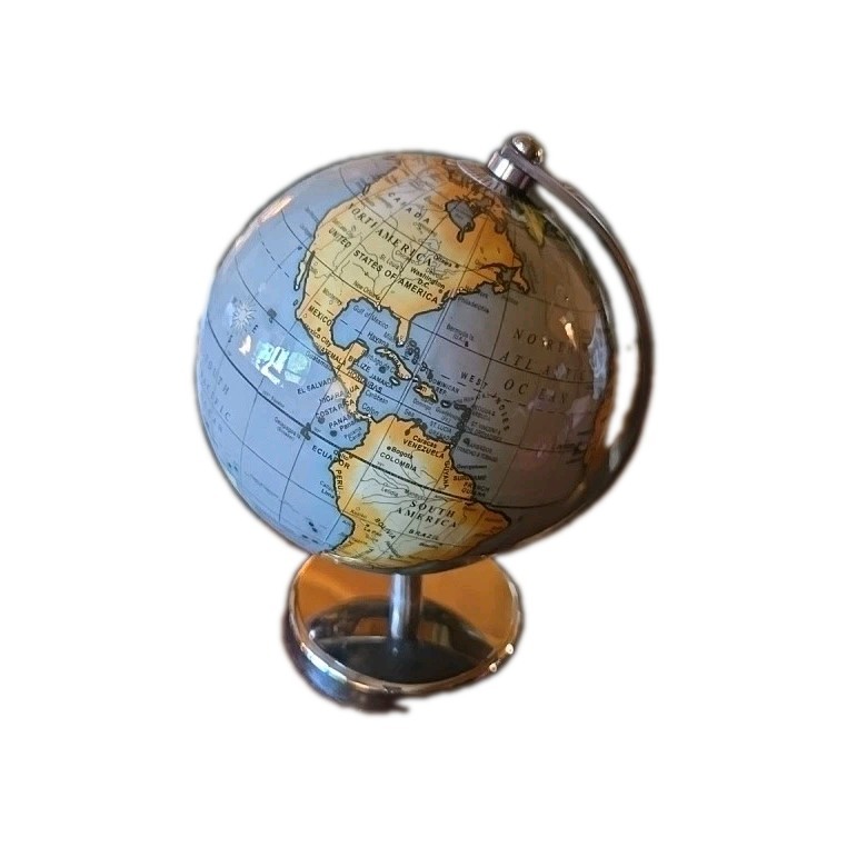 Desk globe Good for Office or Home. NWT