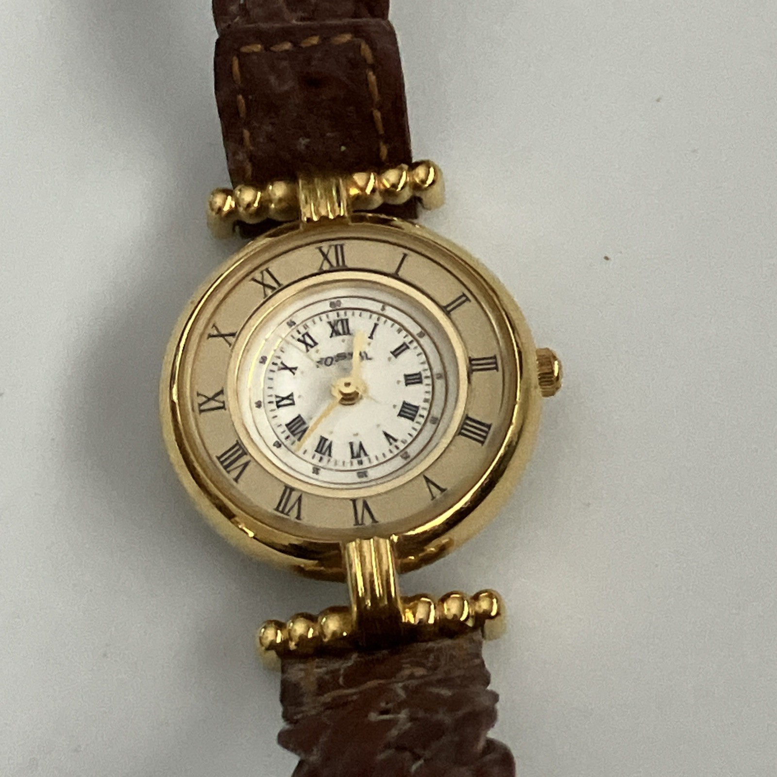 Fossil Analog Ladies Watch, Water Resistant