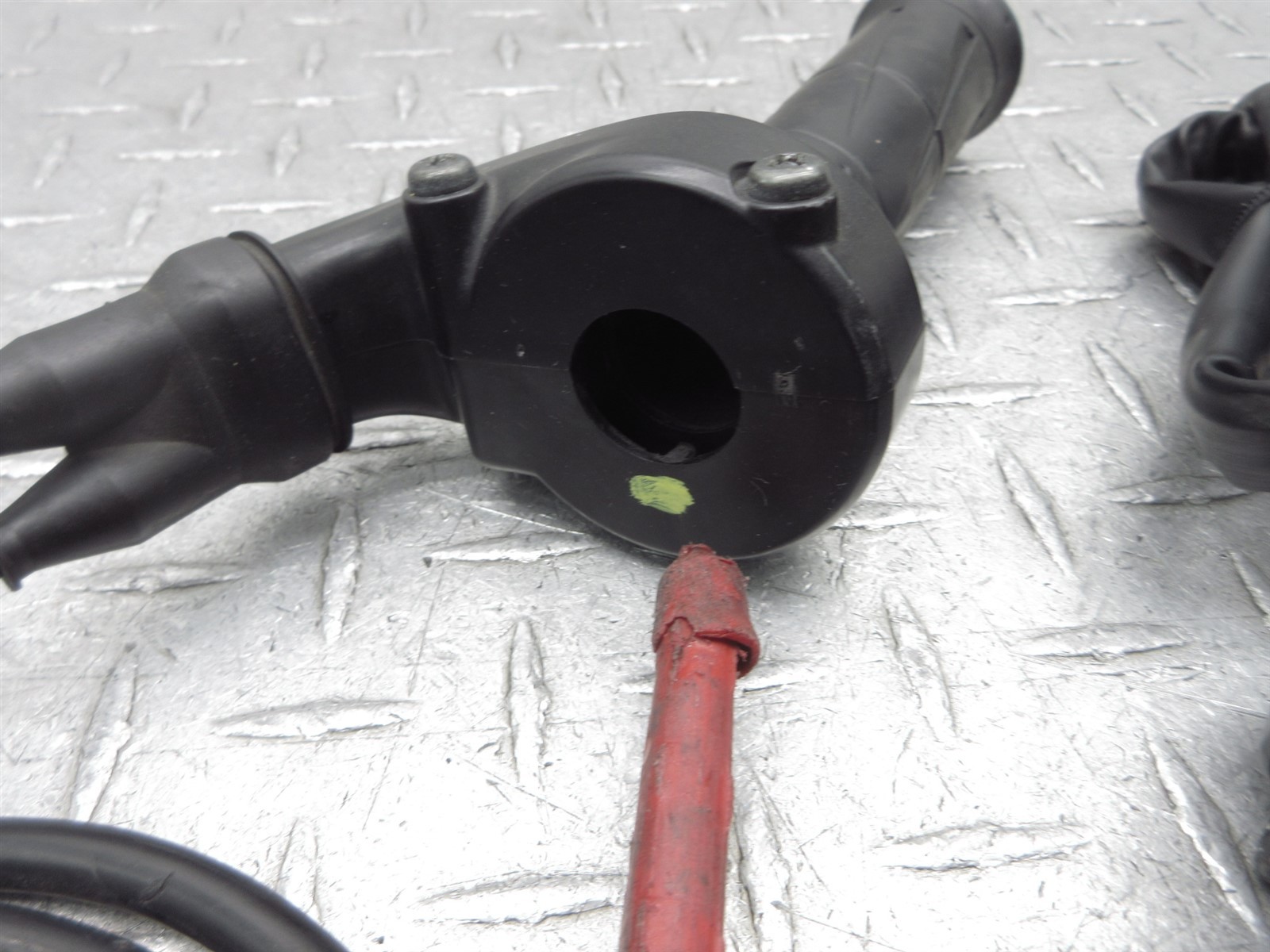 2011 11-15 Kawasaki ZX10R ZX1000 ZX1000D ZX10 Right Switch Throttle Control Grip