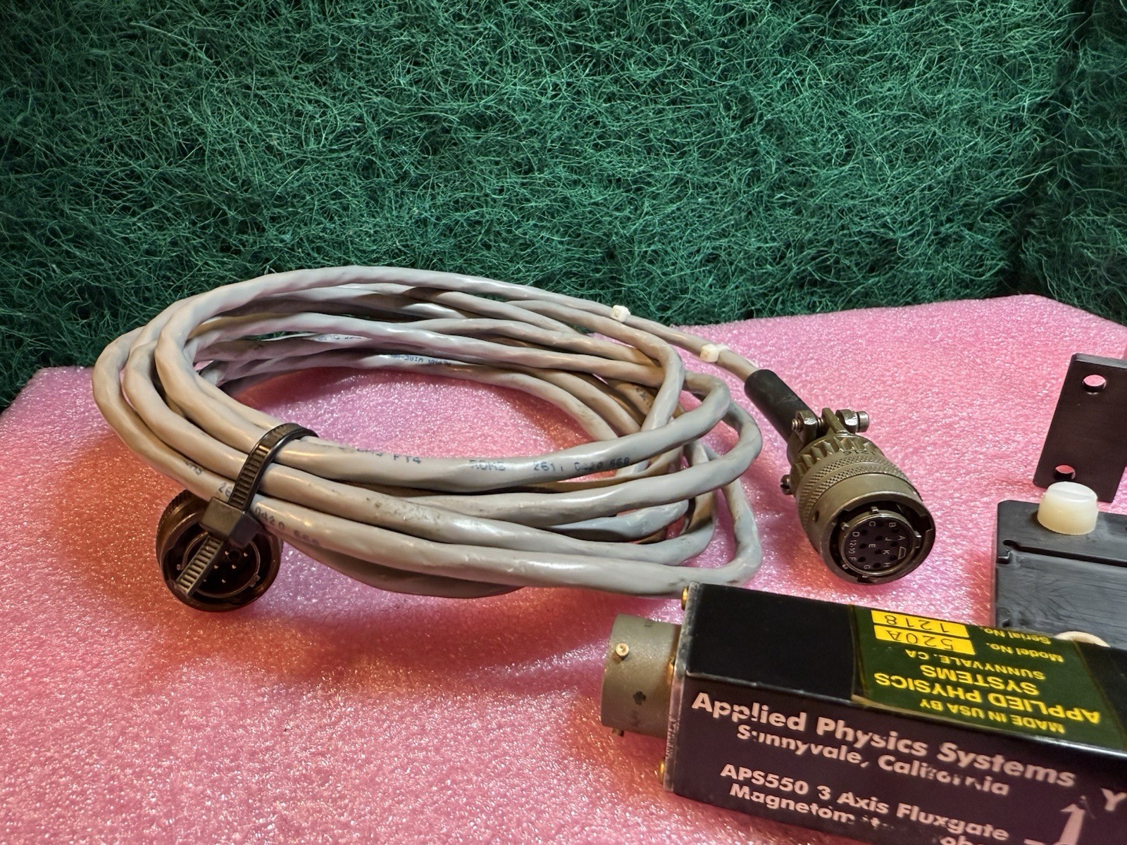APPLIED PHYSICS SYSTEMS APS550 3 AXIS FLUXGATE Magnetometer Probe