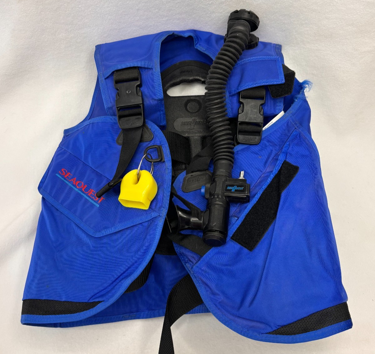 SeaQuest Size M Scuba Diving Inflatable Vest