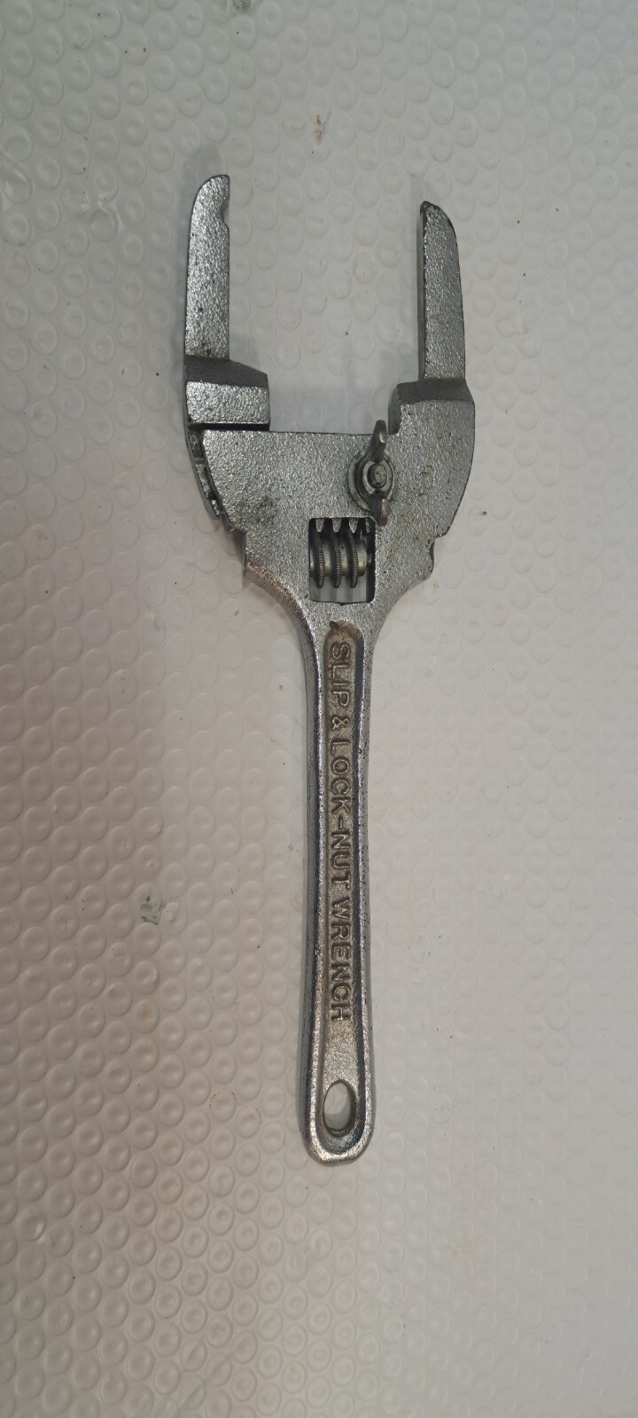 Plumbers Wrench Slip and Lock Nut Wrench Plumbing Adjustable