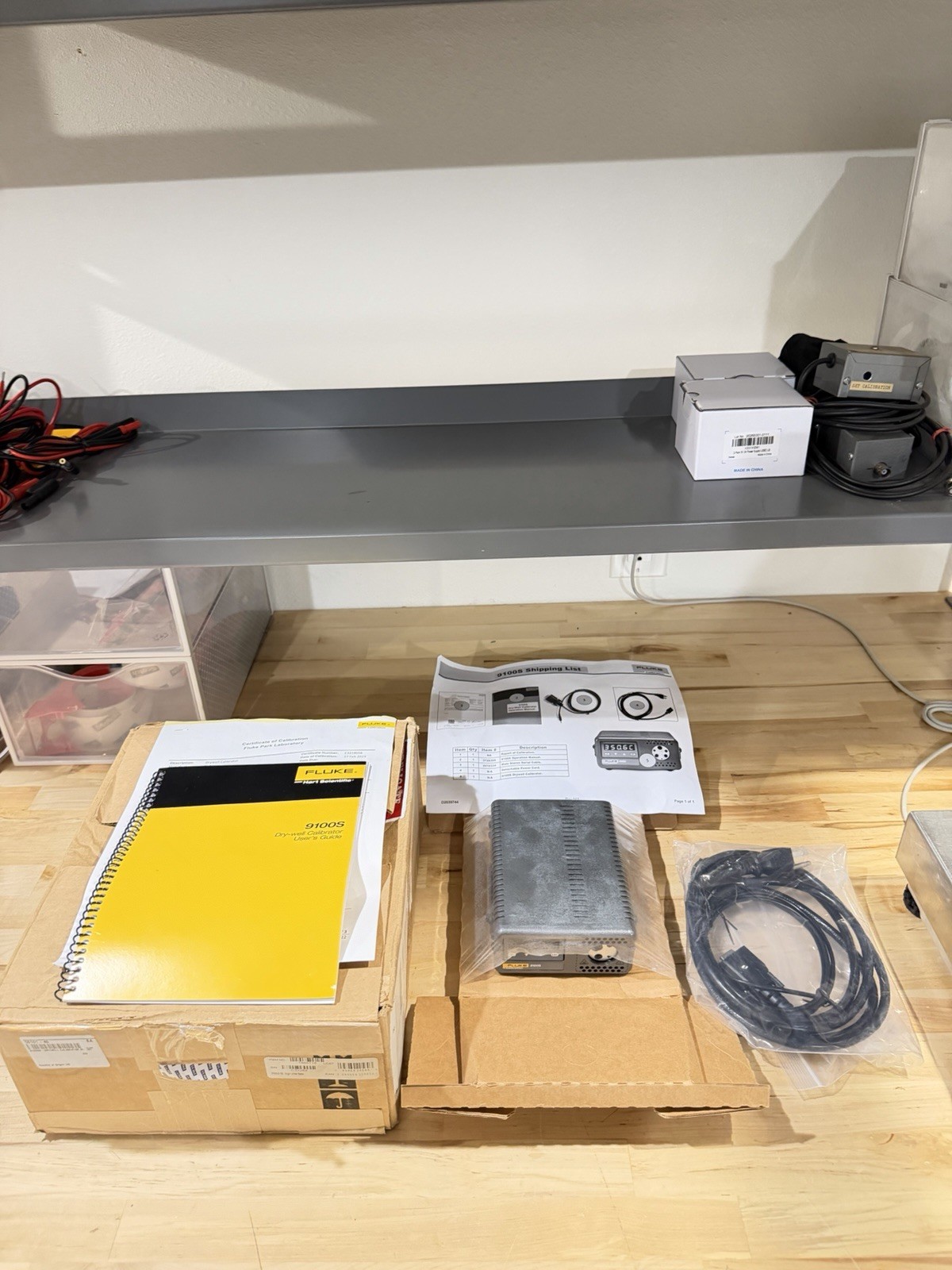 FLUKE CALIBRATION 9100S DRY WELL TEMPERATURE CALIBRATOR FREE SHIPPING