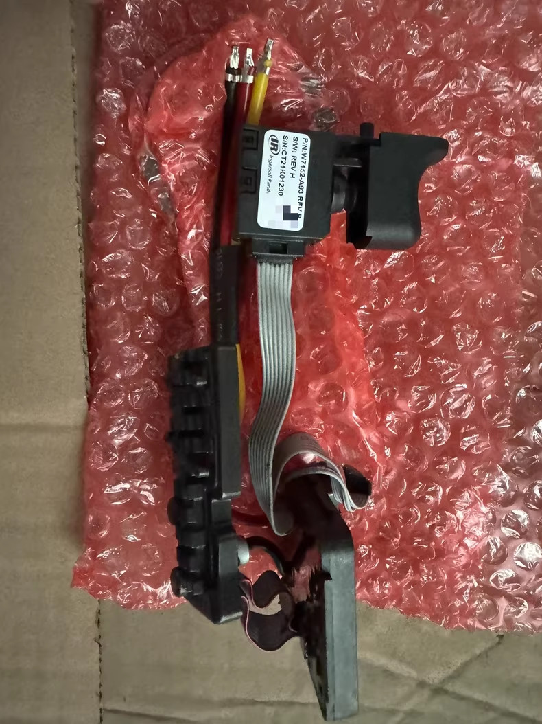1PCS New W7152-A93 switch assembly
