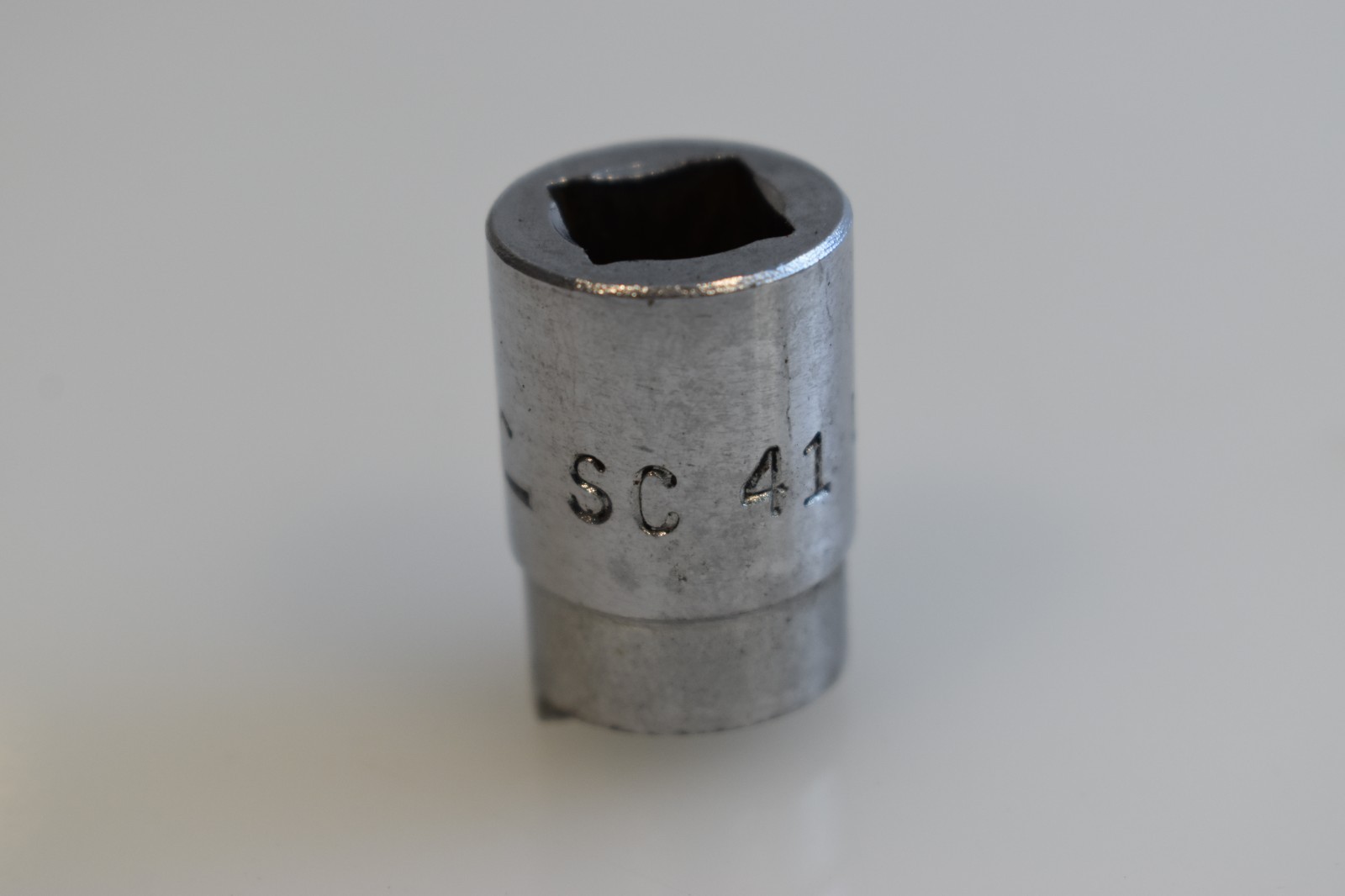Mac Tools USA SC41 GM Windshield Wiper Bezel Nut Specialty Socket 3/8” Drive