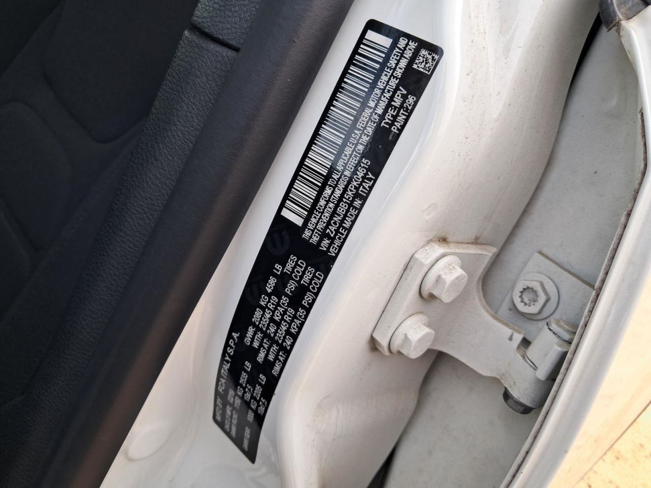 RENEGADE 2019 Glove Box 4884406