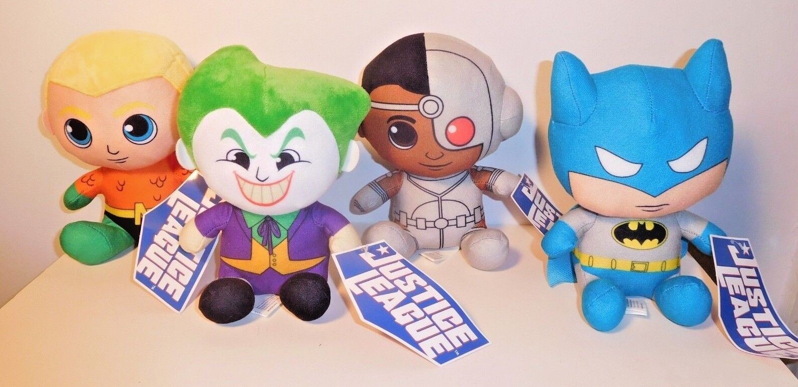 4 Justice League 7" plush Big Heads - Joker Batman Aquaman Cyborg -All with Tag