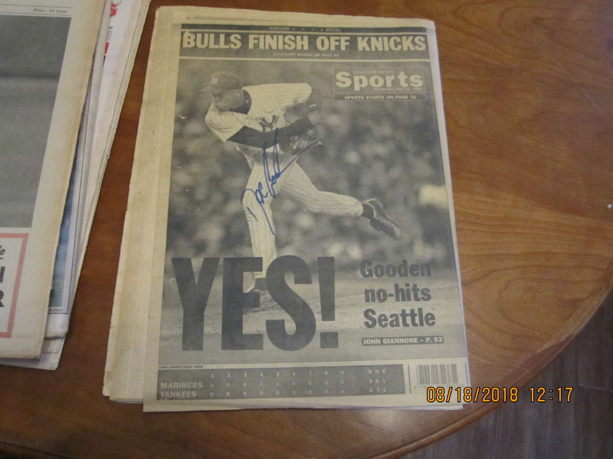 Dwight Gooden Signed Daily News Sports