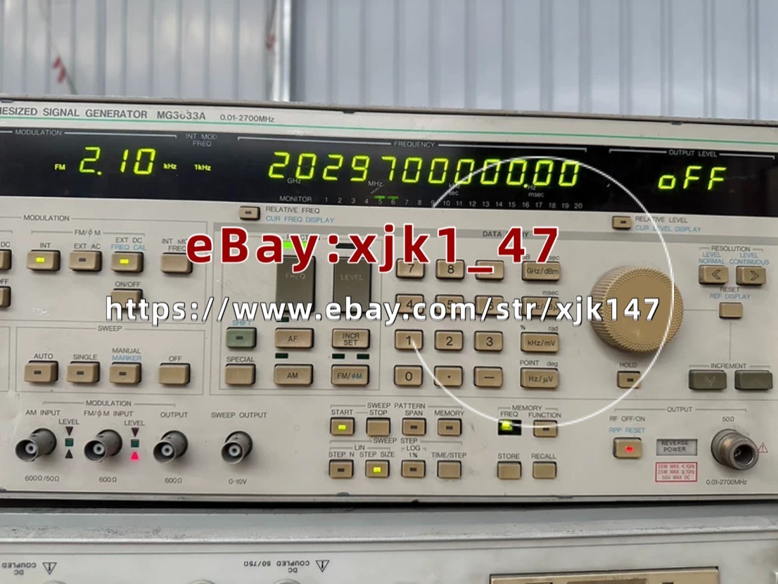 Anritsu MG3633A Synthesized Signal Generator