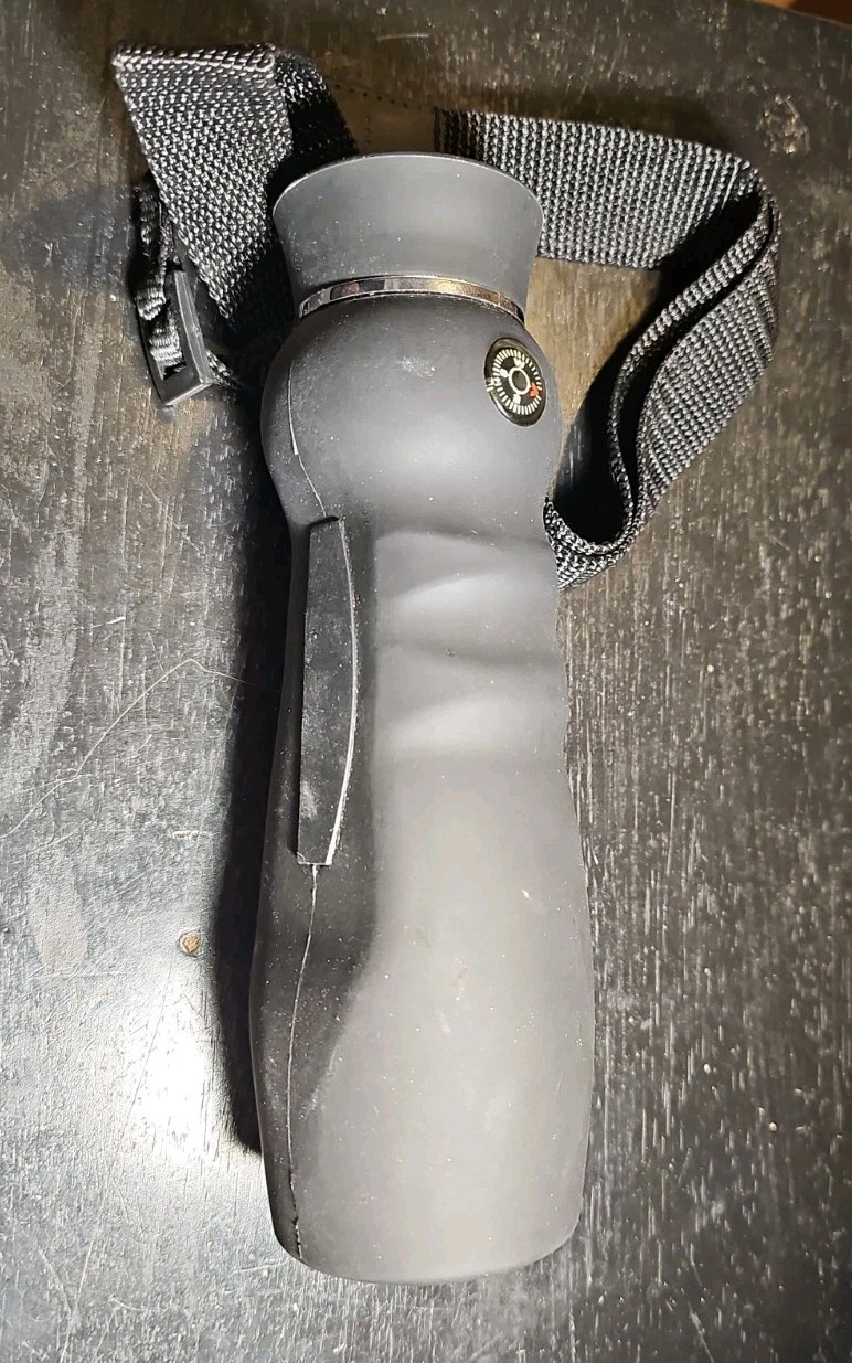 The Golf Scope 8 X 40. With Strap