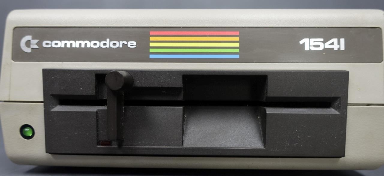 Commodore 1541 Vtg 5.25" Floppy Disk Computer Drive No Cable/Untested