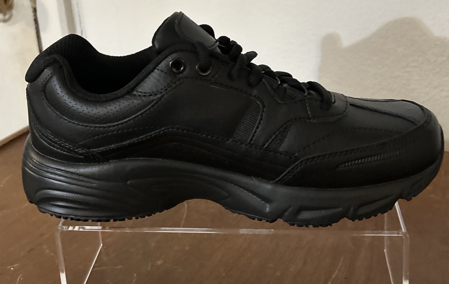 FILA Workshift SR Sneaker, Black, Women’s Sz 7 Wide, 5SGW0002-001, New In Box!